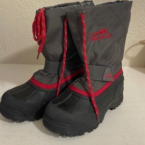 snow boots little kids size 1